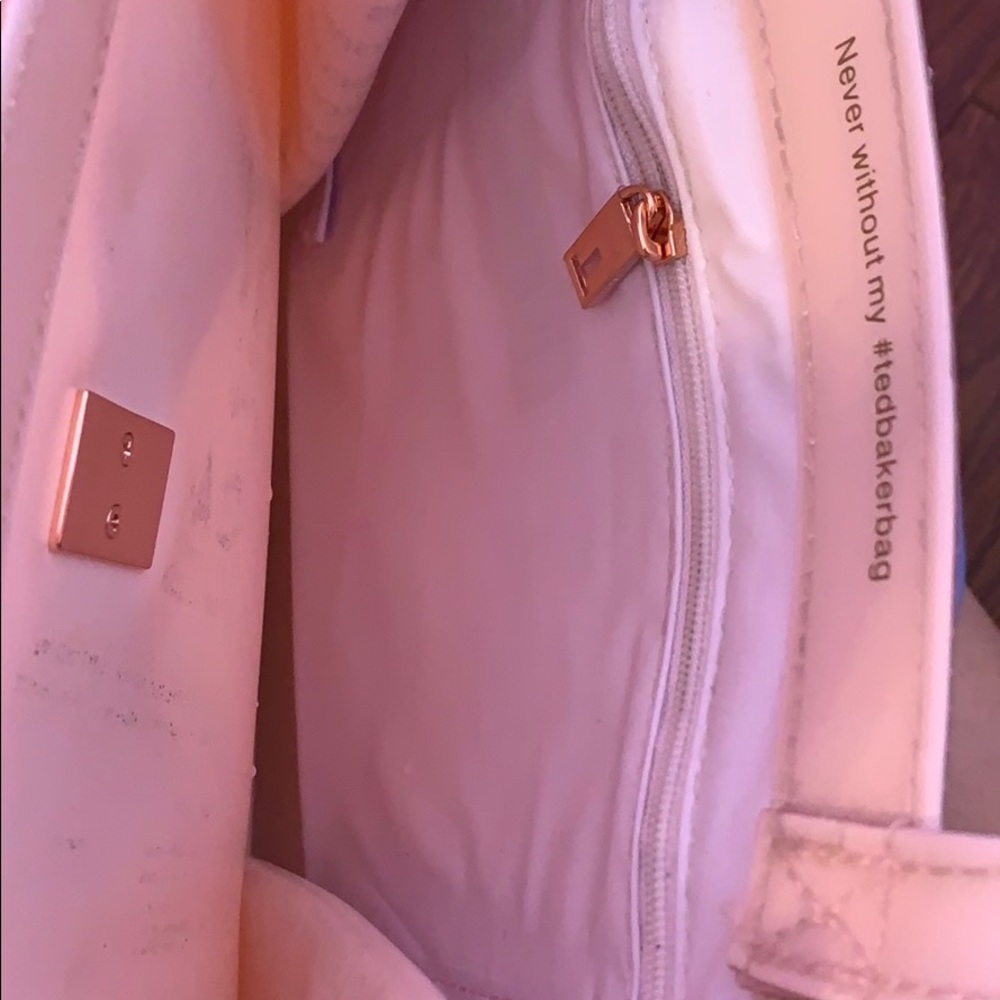 SOLD Ted Baker Pink Shiny Small Bow Shopper Bag - Picture 8 of 9
